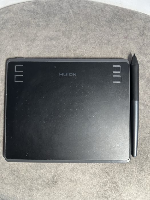 Графічний планшет Huion