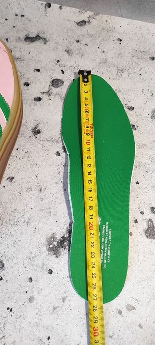 Оригінальні кросівки Adidas Gazelle IE0420 42.5р