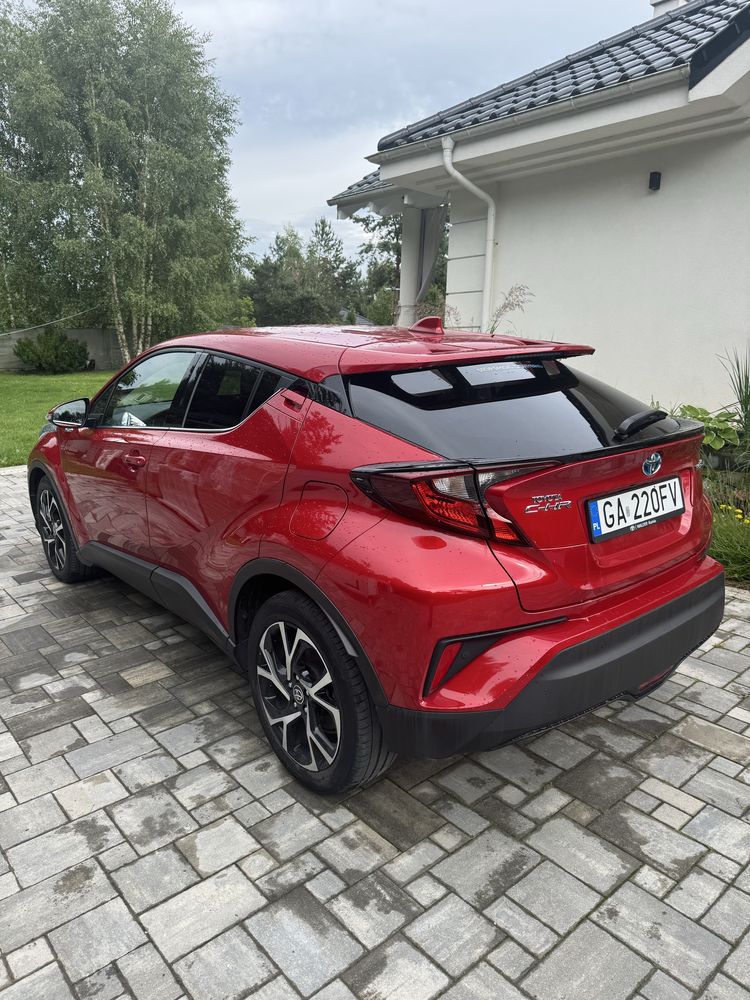 Toyota CH-R Hybrid