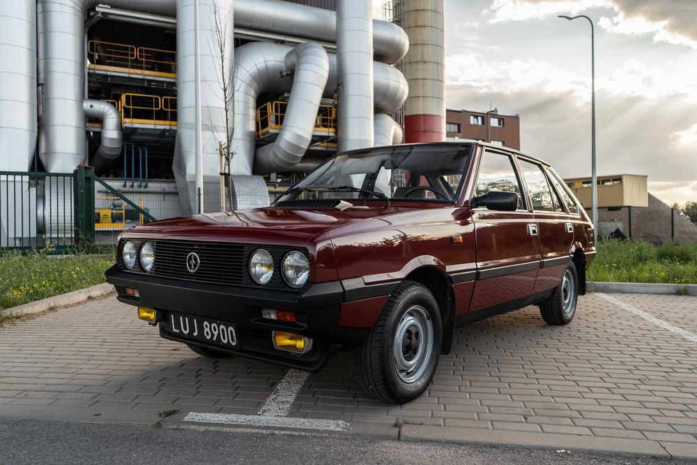 FSO Polonez 1.5 SLE MR89 Przejściówka Czarne Tablice
