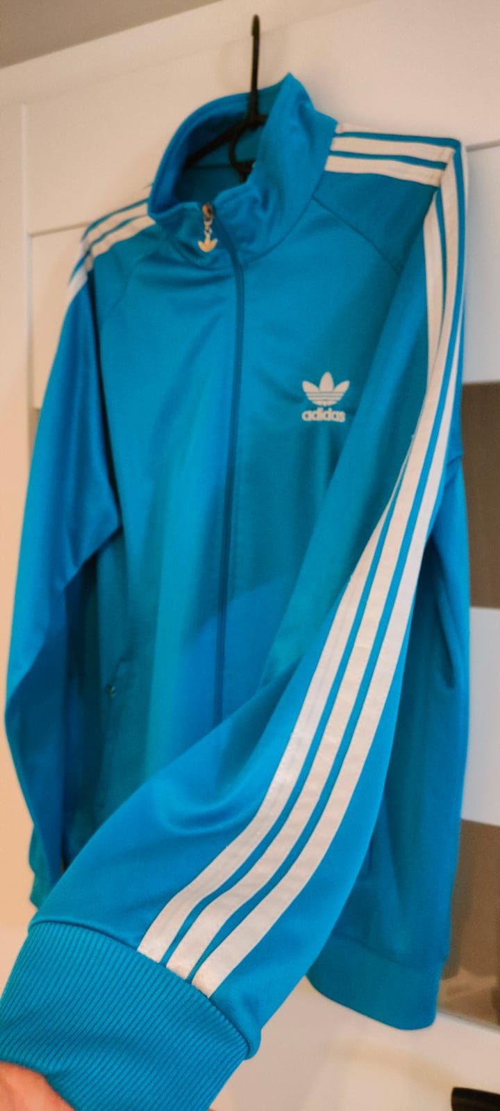 Niebieska bluza Adidas