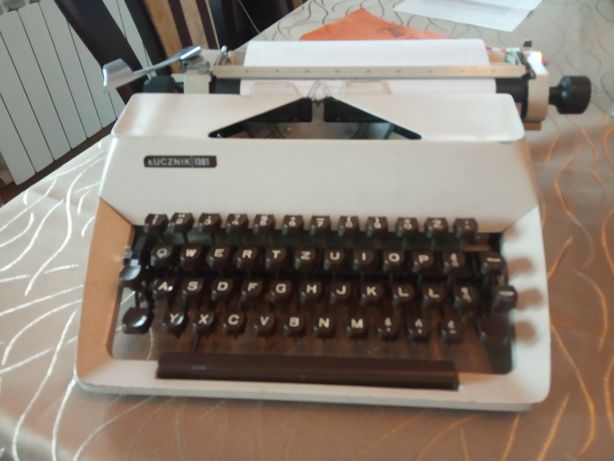 Maszyna do pisania - Łucznik 1301