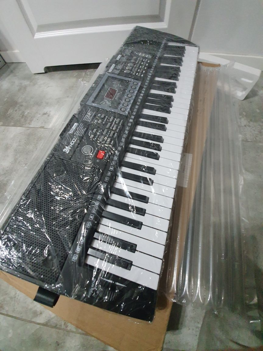Keyboard  61 klawiszy  z mikrofonem