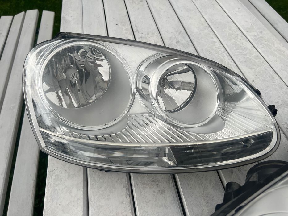 Lampa przód komplet LEWA i PRAWA VW GOLF MK5 Europa oryginal