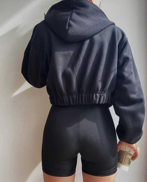 Жіноча ТЕПЛА коротка кофта на змійці зіпка худі на молнії з капюшоном