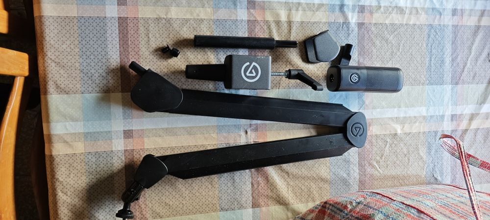 Elgato Wave DX com braço de radiodifusão