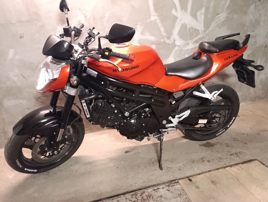 Motocykl hyosung gt 650