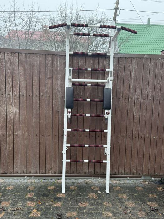 Продам шведскую стенку