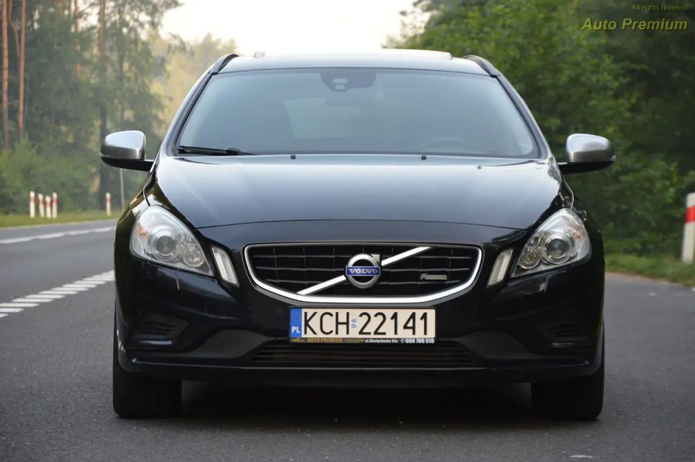 Volvo V60 RDESIGN / grzane fotele / CZUJNIKI / szyberdach / ZAMIANA