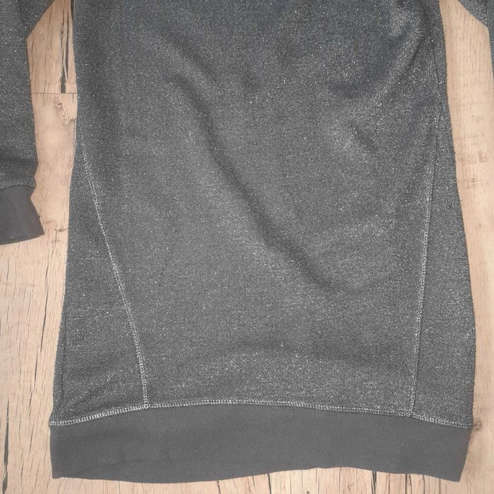 Grafitowa sukienka dresowa Sinsay M brokat