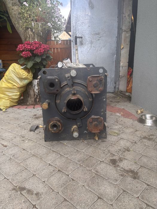 Kocioł olejowy  x palnikiem