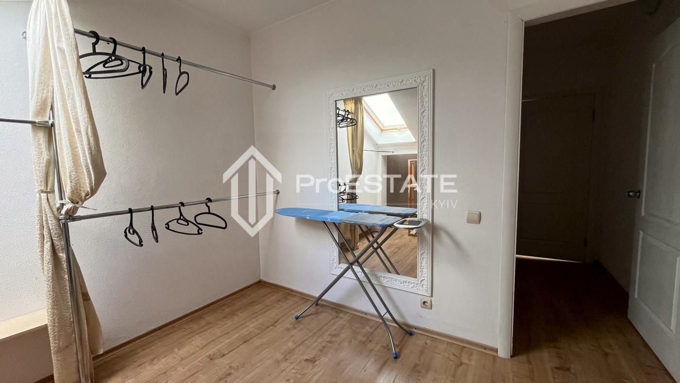 БЕЗ % Продам Таунхаус з ГАРАЖЕМ, центр Борисполя