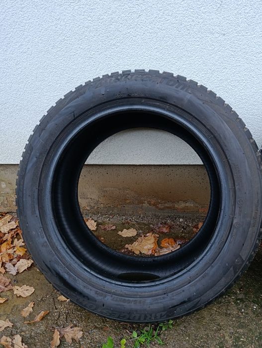 Opony zimowe Bridgestone Blizak LM001 225/50/17