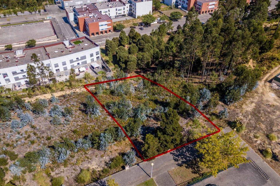 Terreno urbanização vale de lobos 1080 m2(telheiro - leiria)