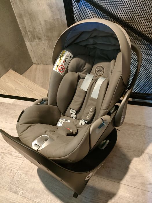 Fotelik Cybex Cloud Z i size + baza obrotowa