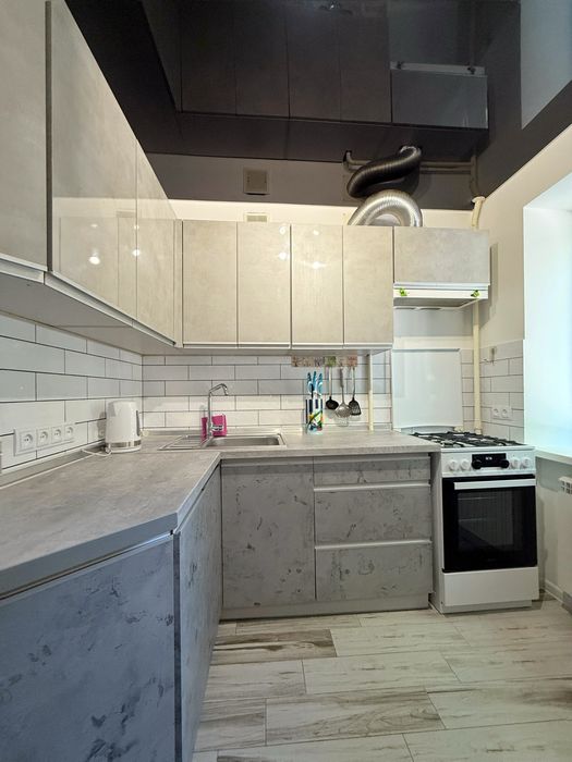 Реальна ! 2х кім квартира проспект Б.Хмельницького 30 / Поля / Центр