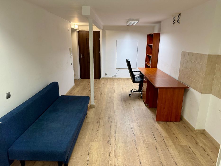 Lokal 20 m² po remoncie – idealny na biuro, pracownię lub magazyn!