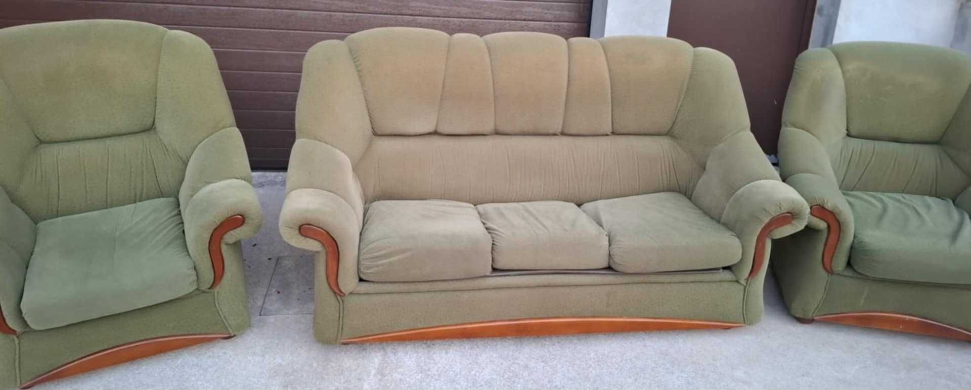 Conjunto 3 sofás um deles sofá cama