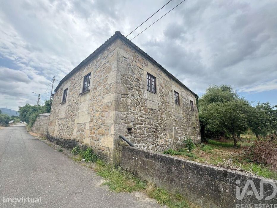 Casa / Villa T3 em Mazedo e Cortes de 200,00 m2