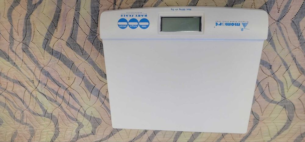 Электронные весы для новорожденных Momert 6475