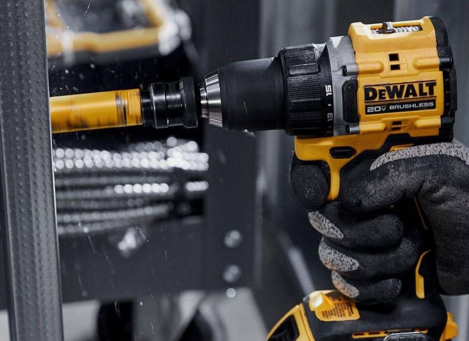 Акумуляторний безщітковий набір шуруповертів DEWALT DCK225D2 20V MAX