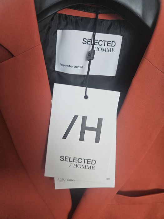 Wyjątkowy Garnitur Męski