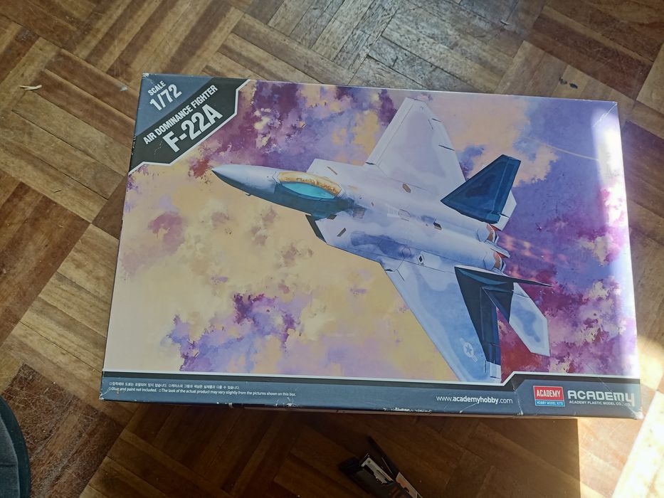 Kits de modelismo para venda  a 1/72