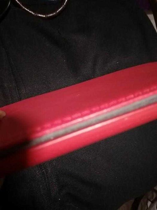 Чехол планшет красный красивый яркий