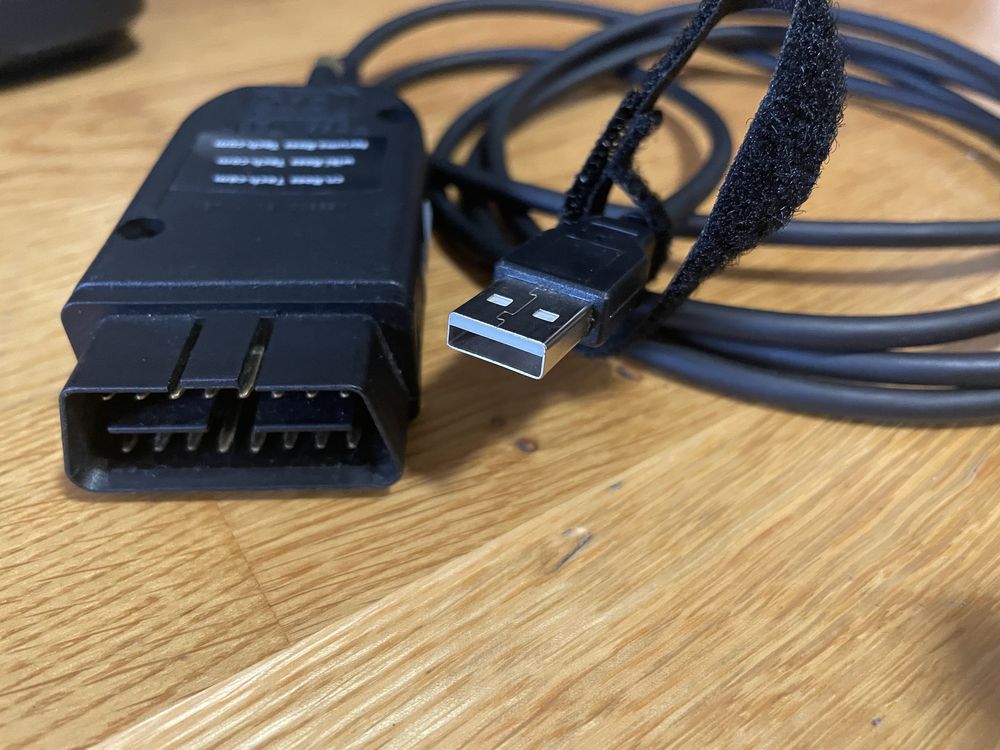 Komputer + interfejs diagnostyczny OBD2