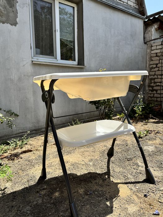 Пеленатор детский, пеленальный столик с ванночкой