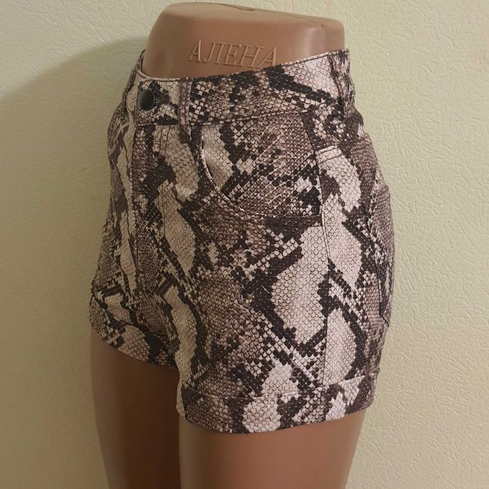 Короткие 5-карманные стрейчевые джинсовые шорты H&M 32-36EU 38-42 р