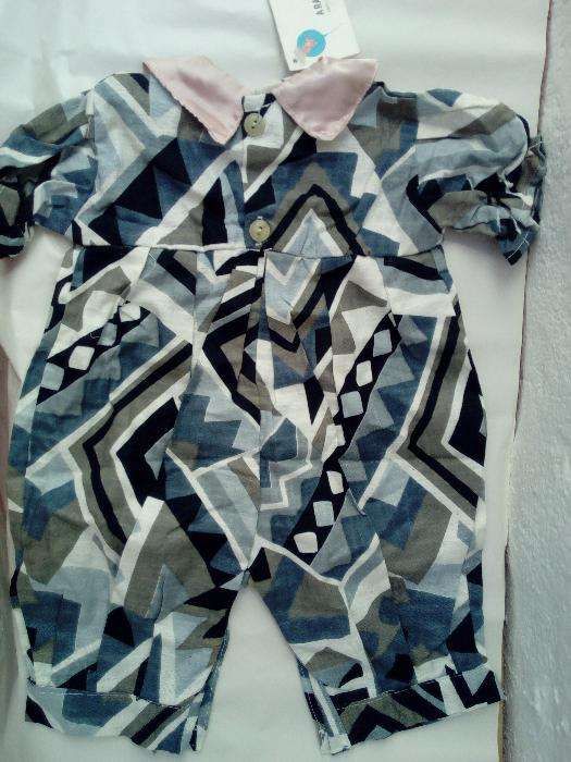 Macacão para bébé