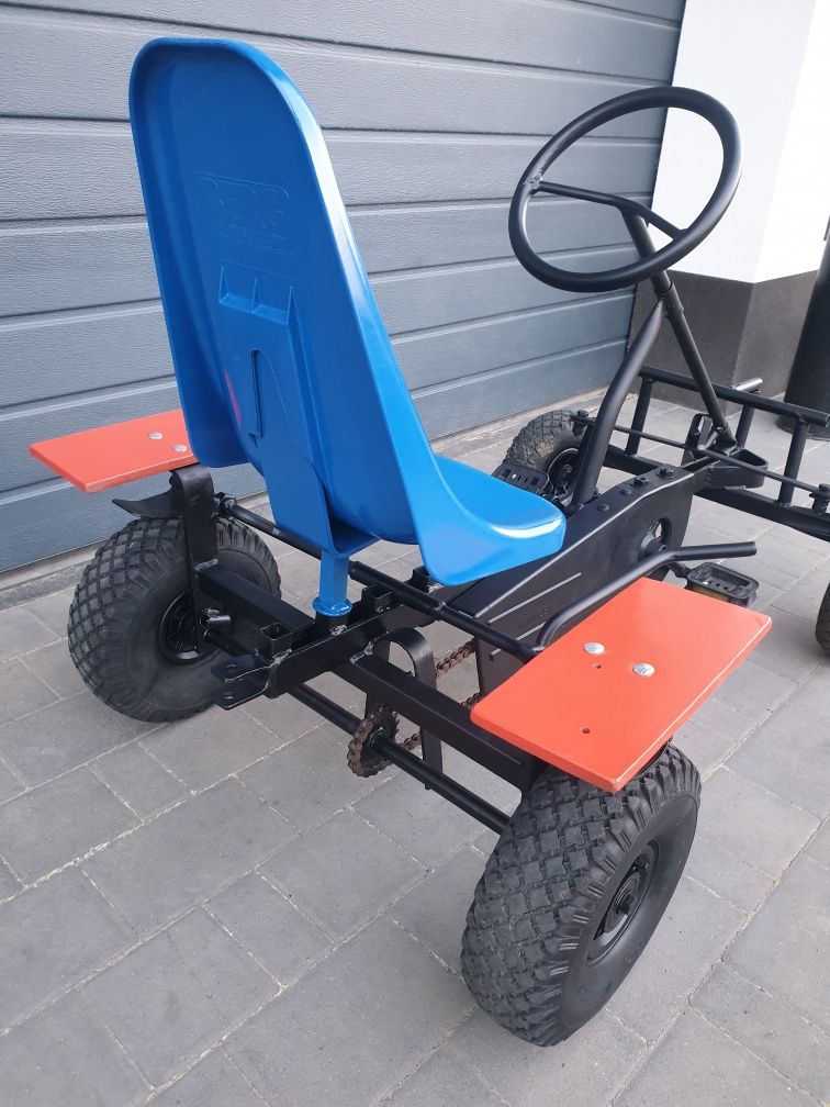 Gokart na pedały Mammoet z Holandii.