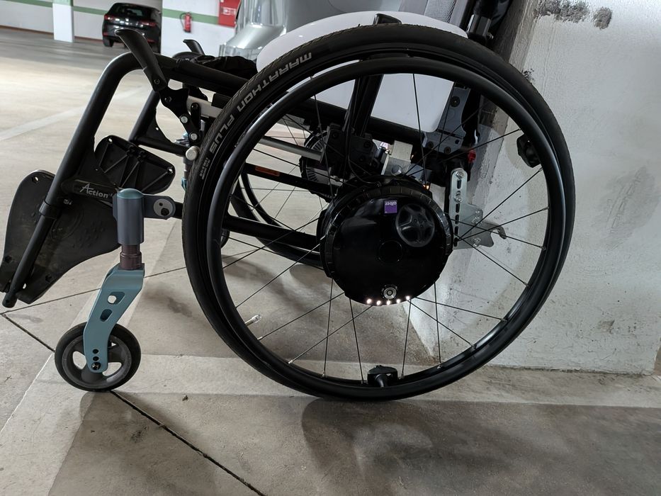 Cadeira de rodas Invancare Action 5 Twion