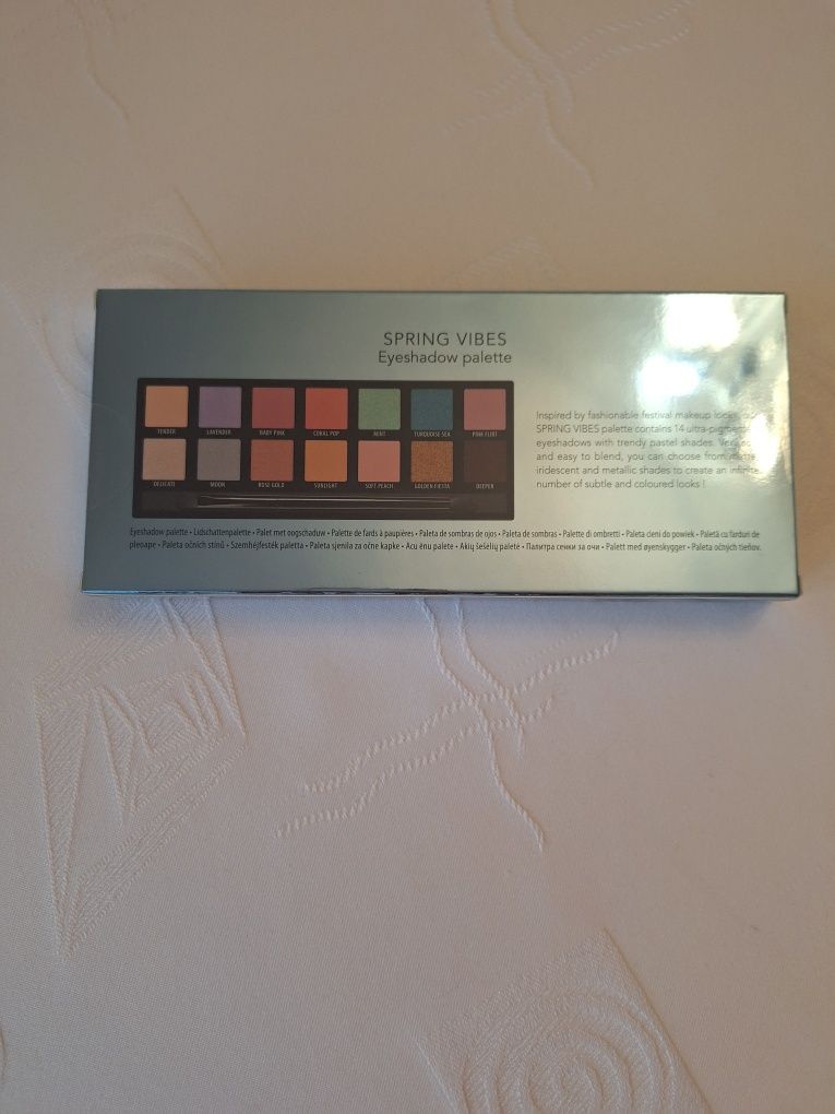 Paleta cieni Douglas