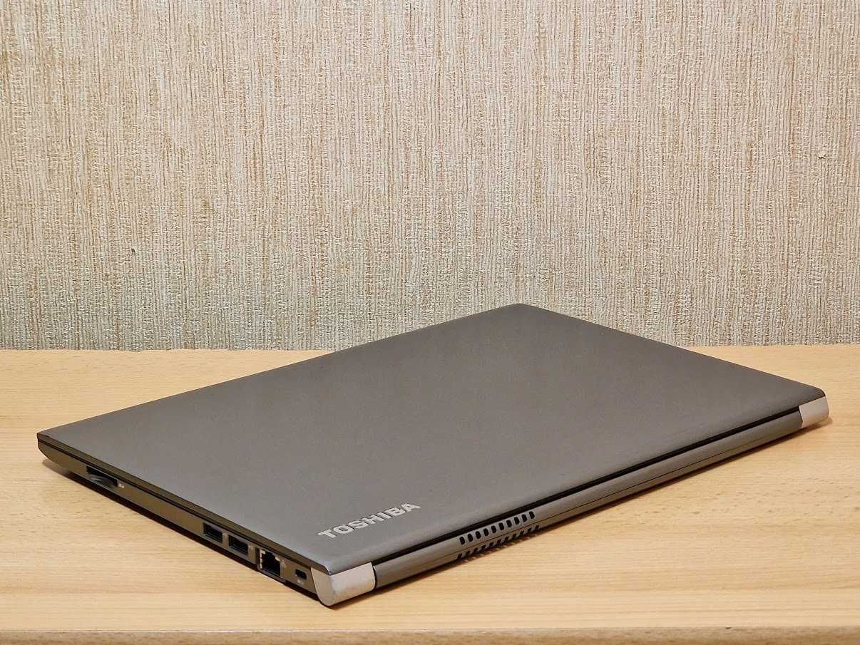 Ноутбук Toshiba Intel Core i5-6200U RAM 8Gb SSD 128Gb Батарея 12 годин