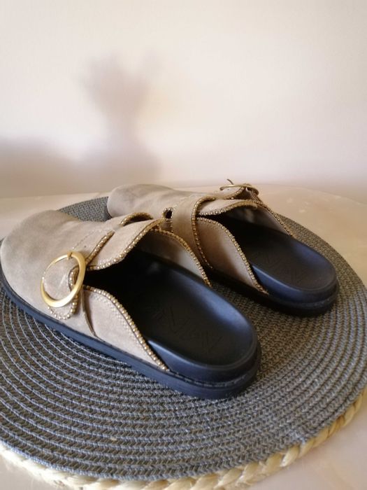 Новые удобные  кожаные босоножки, сабо мюлли Mango