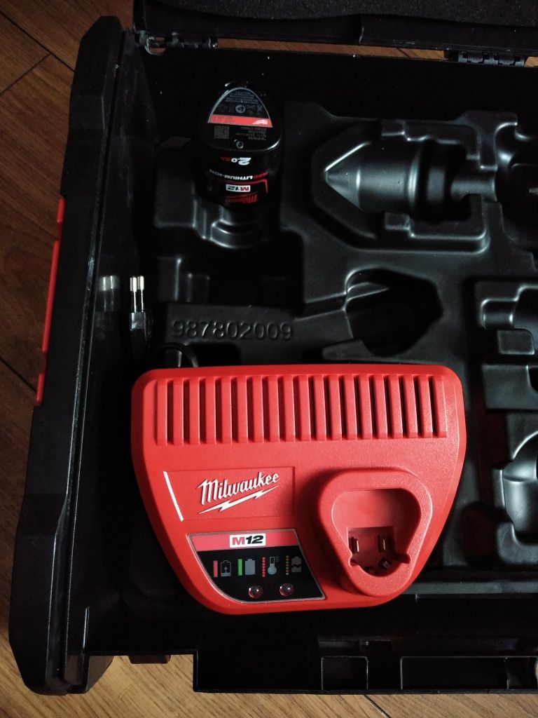 Milwaukee M12 FPD 2ah+3ah