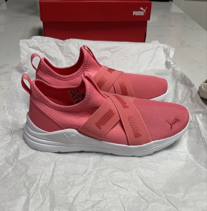 Кросівки жіночі puma wired run slip-on ps  рожевого кольору