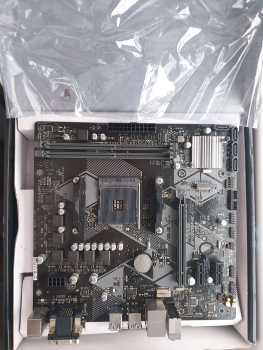 Материнська плата ASUS PRIME B450-K