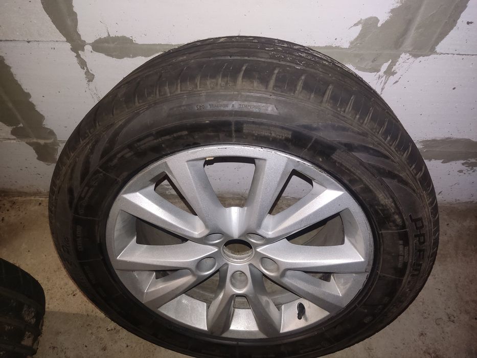 диски з резиною,в гарному стані