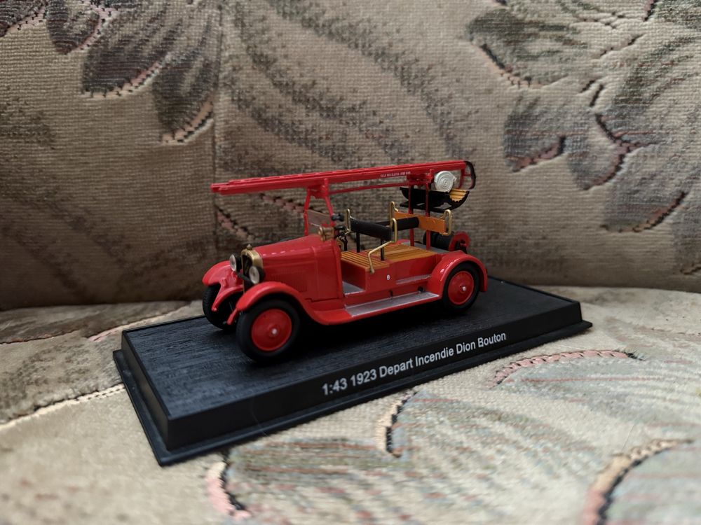 Model Depart Incendie Dion Bouton 1:43