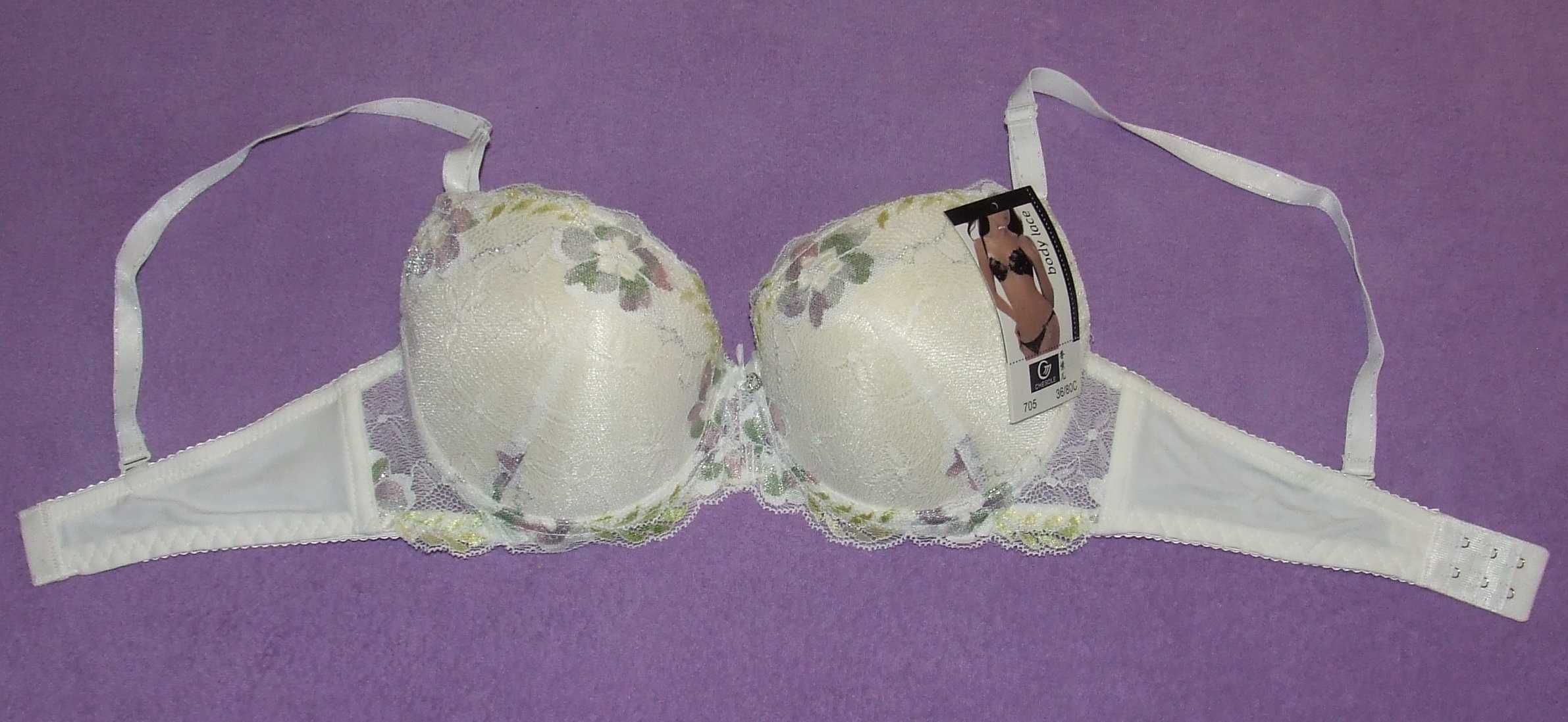 Biustonosz ozdobny Miseczka B lub C - Stanik PUSH-UP