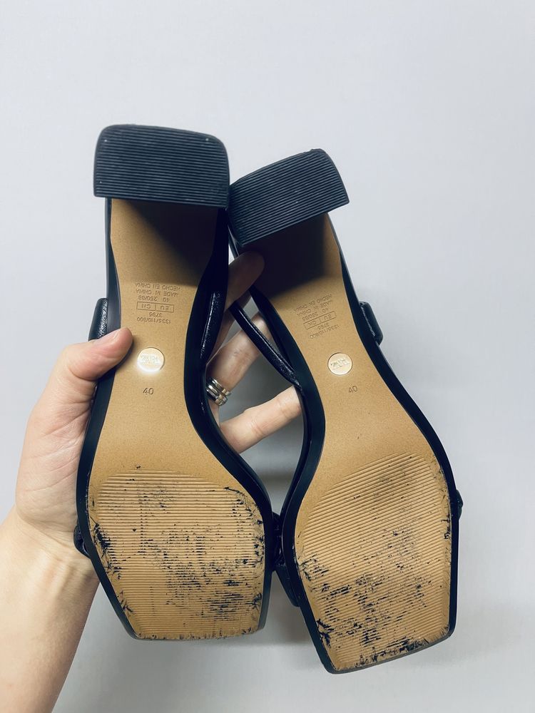 Босоніжки Zara 40р