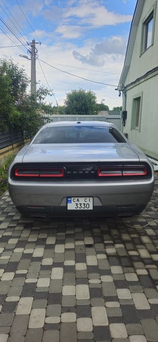 Продам dodge challenger 3.6