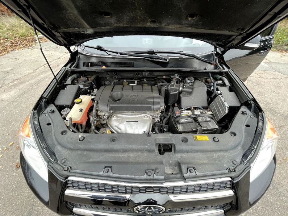 Продається Toyota RAV4 2012