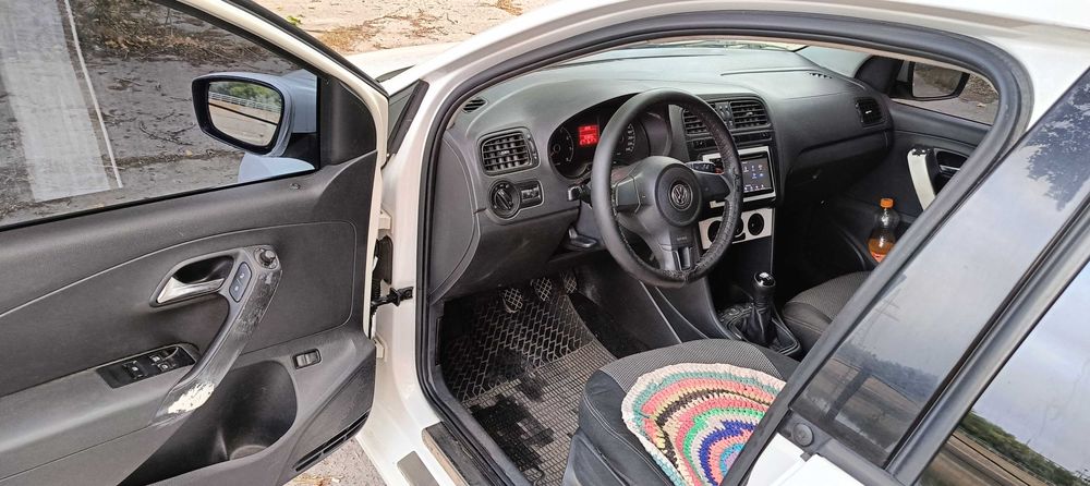 Volkswagen Polo sedan