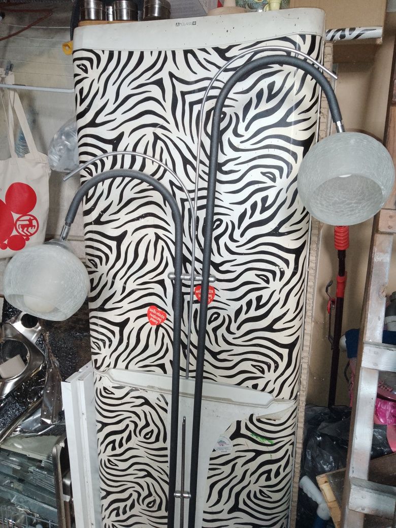 Lampa stojaca na 2 żarówki