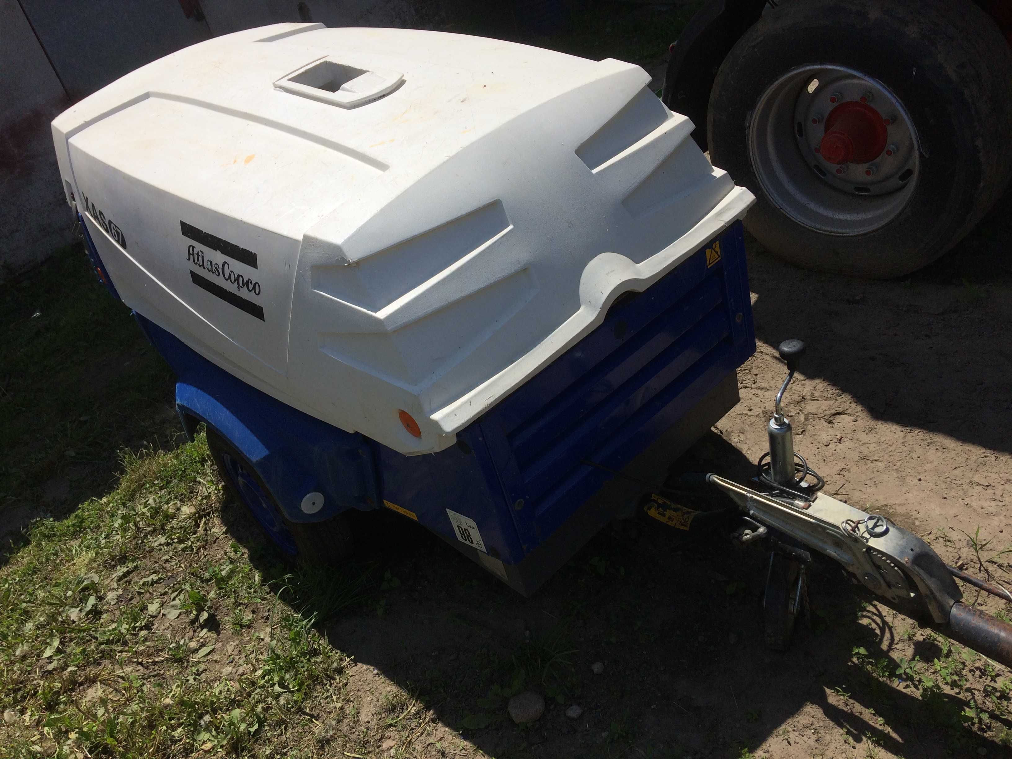 Kompresor sprężarka ATLAS COPCO XAS 67 2015r. zarejestrowany OC