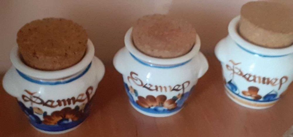 Баночки для специй с пробками из корки